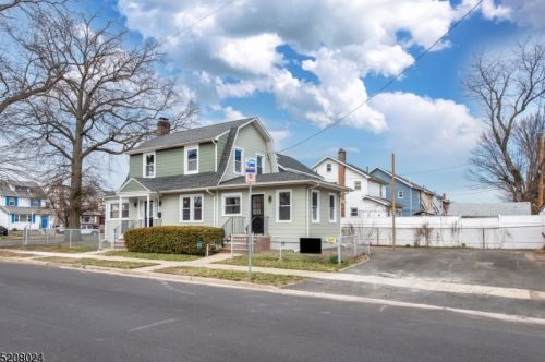 10 1st Ave, East Orange NJ  07017-5423 exterior