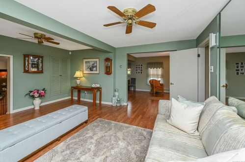 114 Fischer Ave, Islip Terrace NY  11752-2331 exterior