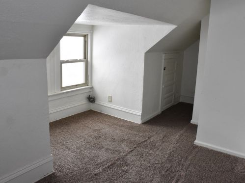 307 Walnut St, Meadville PA 16335-4414 exterior