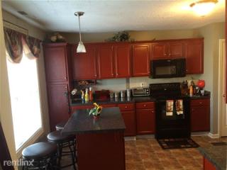 1231 Chimney Swift Dr, Fayetteville NC  28306-3565 exterior