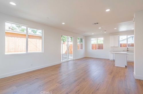 743 Lake St, Lake Elsinore, CA 92530-4346