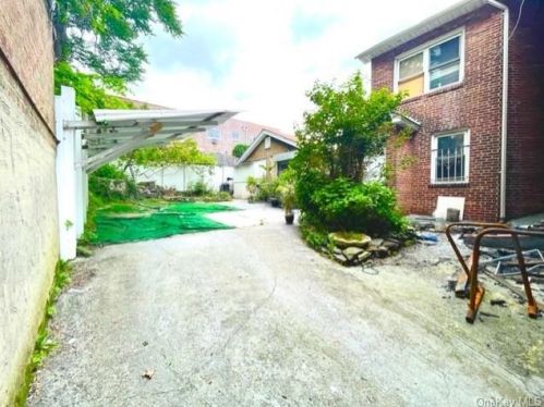3221 Oxford Ave, Bronx, NY 10463-3576