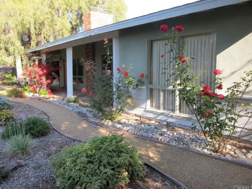 1220 Linda Ln, Fullerton CA  exterior