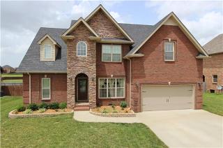 309 Retriever Ct, Clarksville, TN 37043-1565