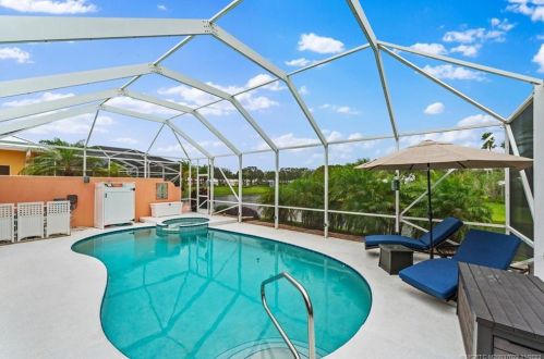 1933 York Ln, Palm City FL  34990-7543 exterior