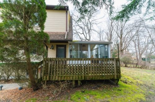 83 Voit Ave, Lincoln Park NJ  07035-1039 exterior