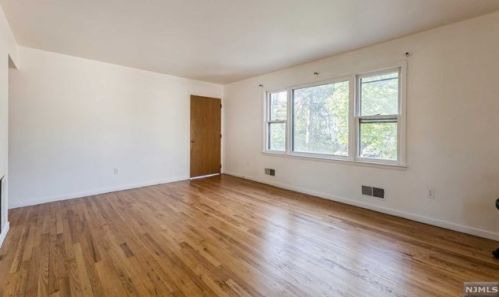 53 Hudson Ave, Englewood NJ  07631-1816 exterior
