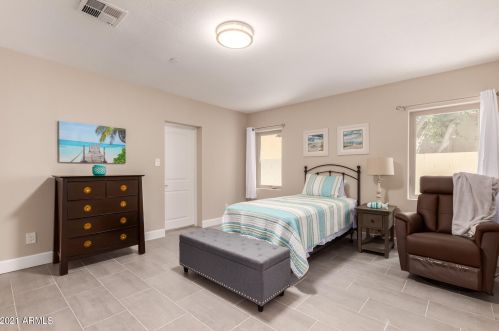 8007 7th Ave, Phoenix AZ  85021-5613 exterior