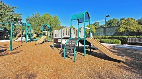 9739 Canyon Ter, San Diego CA  92123-4670 exterior