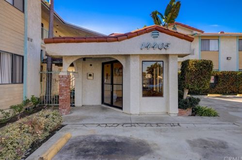 14405 Cerise Ave, Hawthorne CA  90250-8578 exterior