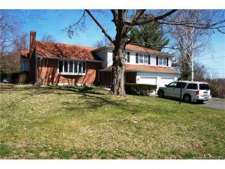 10 Warbler Cir, Bloomfield, CT 06002-2234