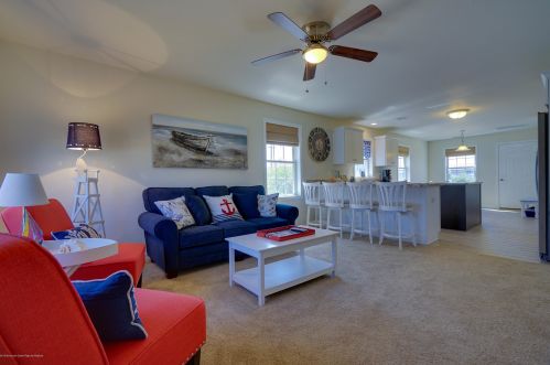 1955 Railway Ave, Pelican Island, NJ 08751-1205