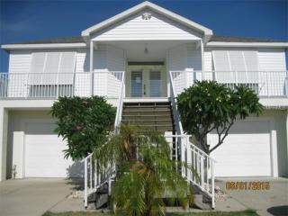 13631 Garris Dr, Port Richey, FL 34667-1522