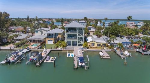355 Boca Ciega Dr, Saint Petersburg, FL 33708-2455