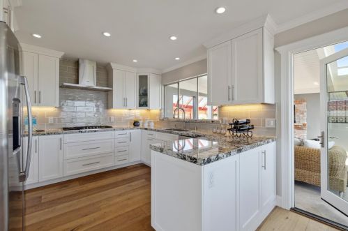 1276 Encina Dr, Millbrae CA 94030-2839 exterior