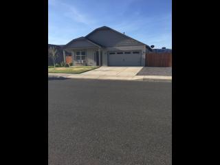 3143 Evergreen Ave, Eagle Crest OR  exterior