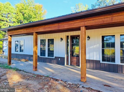 594 Baynesville Rd, Montross VA  22520-2325 exterior