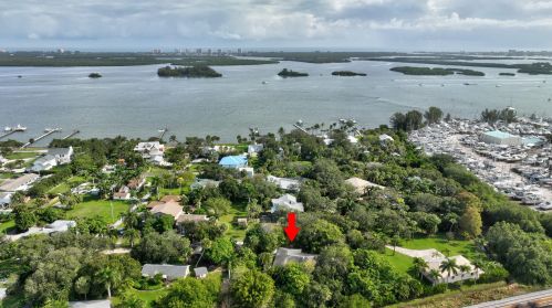 2509 Lightlewood Ln, Fort Pierce, FL 34946-1816