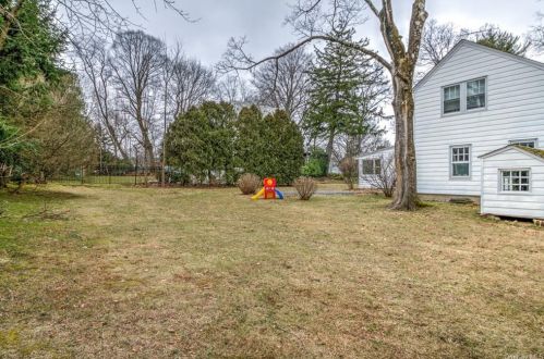 15 Fenimore Rd, New Rochelle NY  10804-2103 exterior