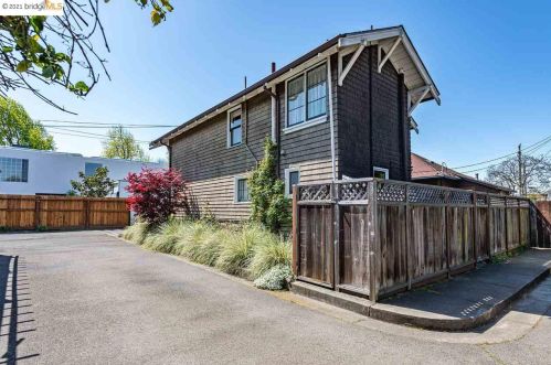 1924 8th St, Berkeley CA  94710-2078 exterior