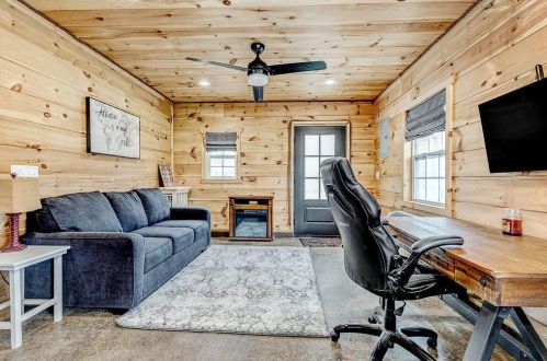 17978 Nashport Rd, Nashport OH  43830-4601 exterior