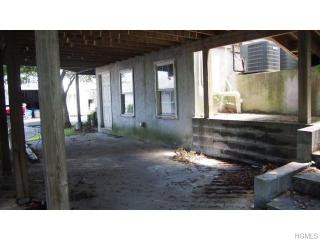 176 Henry St, Buchanan, NY 10511-1408