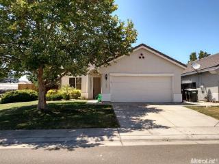 8298 Fanning Way, Sacramento CA  95829-9274 exterior