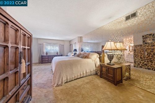 975 Kilkenny Way, Pinole CA  94564-2717 exterior