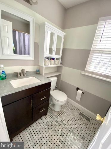 255 Shetland Dr, New Castle DE  19720-8832 exterior