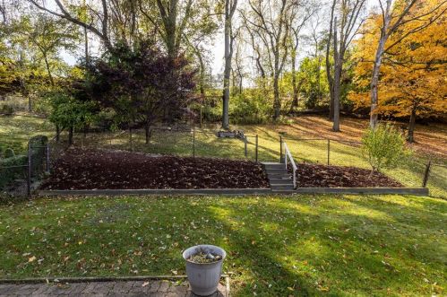 213 Northmont Dr, Verona PA  15147-2949 exterior