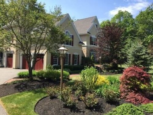 34 Winding Oaks Way, Boxford, MA 01921-2543