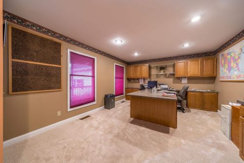 3949 Thomas Dr, Covington KY  41018-2916 exterior