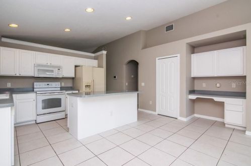 2232 Roanoke Spg Dr, Ruskin FL 33570-6315 exterior