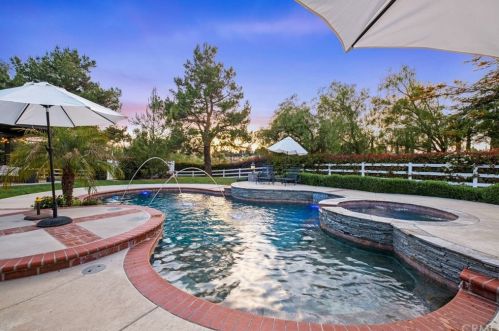 33150 Pauba, Temecula CA 92592-9209 exterior