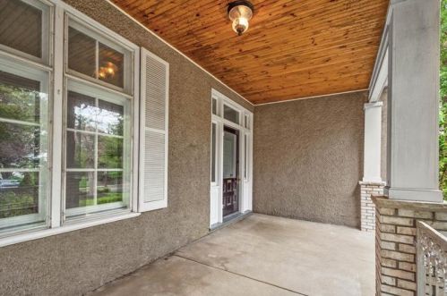 250 Thorn St, Sewickley PA  15143-1204 exterior