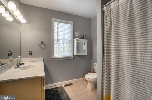 1350 Skelp Level Rd, Downingtown PA  19335-4042 exterior