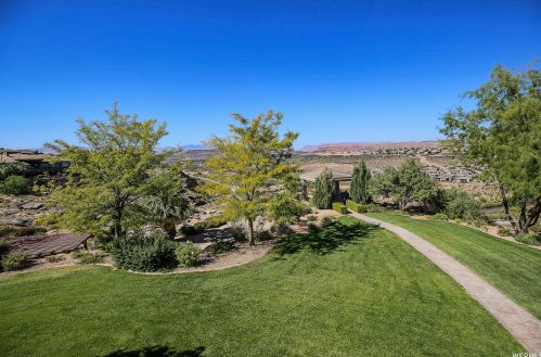 1540 Stone Clf Dr, Saint George UT 84790-6138 exterior