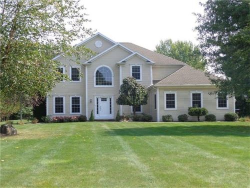 1055 Lorenwood Dr, Hermitage, PA 16148-8813