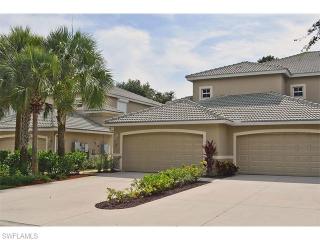 3475 Laurel Greens Ln, Naples, FL 34119-8083