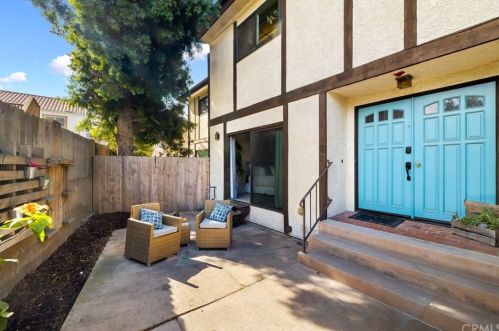 220 Guadalupe Ave, Redondo Beach, CA 90277-3488