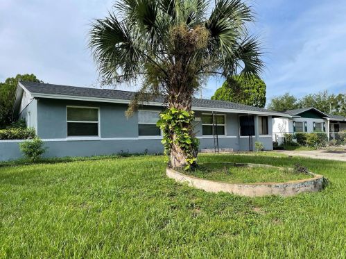 4132 Prince Hall Blvd, Orlando, FL 32811-5645