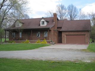 1666 Warner Rd, Vienna, OH 44473-9755