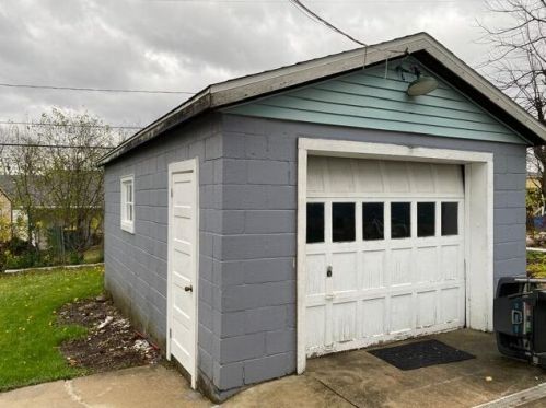 3151 Barry Dr, Lake Geneva, WI 53147-4519
