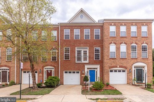 13601 Flying Squirrel Dr, Herndon, VA 20171-5007