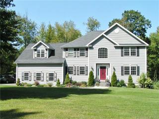 34 Scenic View Dr, Litchfield CT  06778-2219 exterior