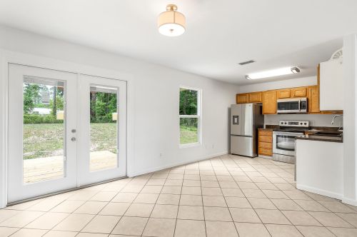 30 Lowery Rd, Freeport FL  32439-4220 exterior