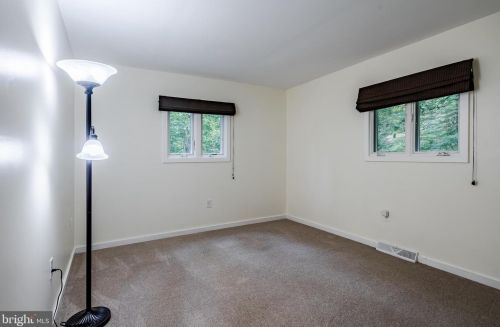 1618 Bondsville Rd, Downingtown PA  19335-1320 exterior