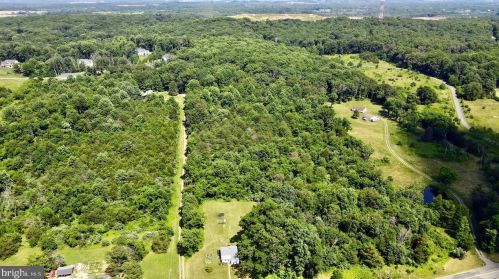 20638 Gleedsville Rd, Leesburg, VA 20175-6532