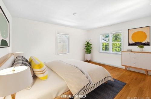 5 Van Buren Cir, Stamford CT  06906-2421 exterior