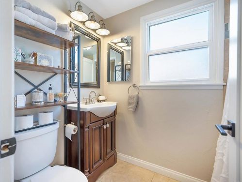 6025 Kelton Ave, La Mesa CA  91942-2728 exterior